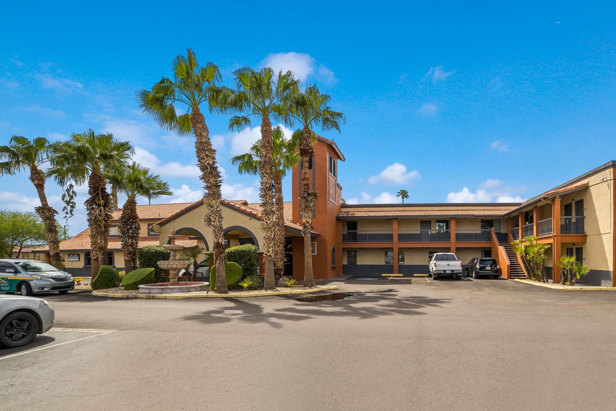 Quality Inn & Suites Goodyear - Phoenix West Εξωτερικό φωτογραφία