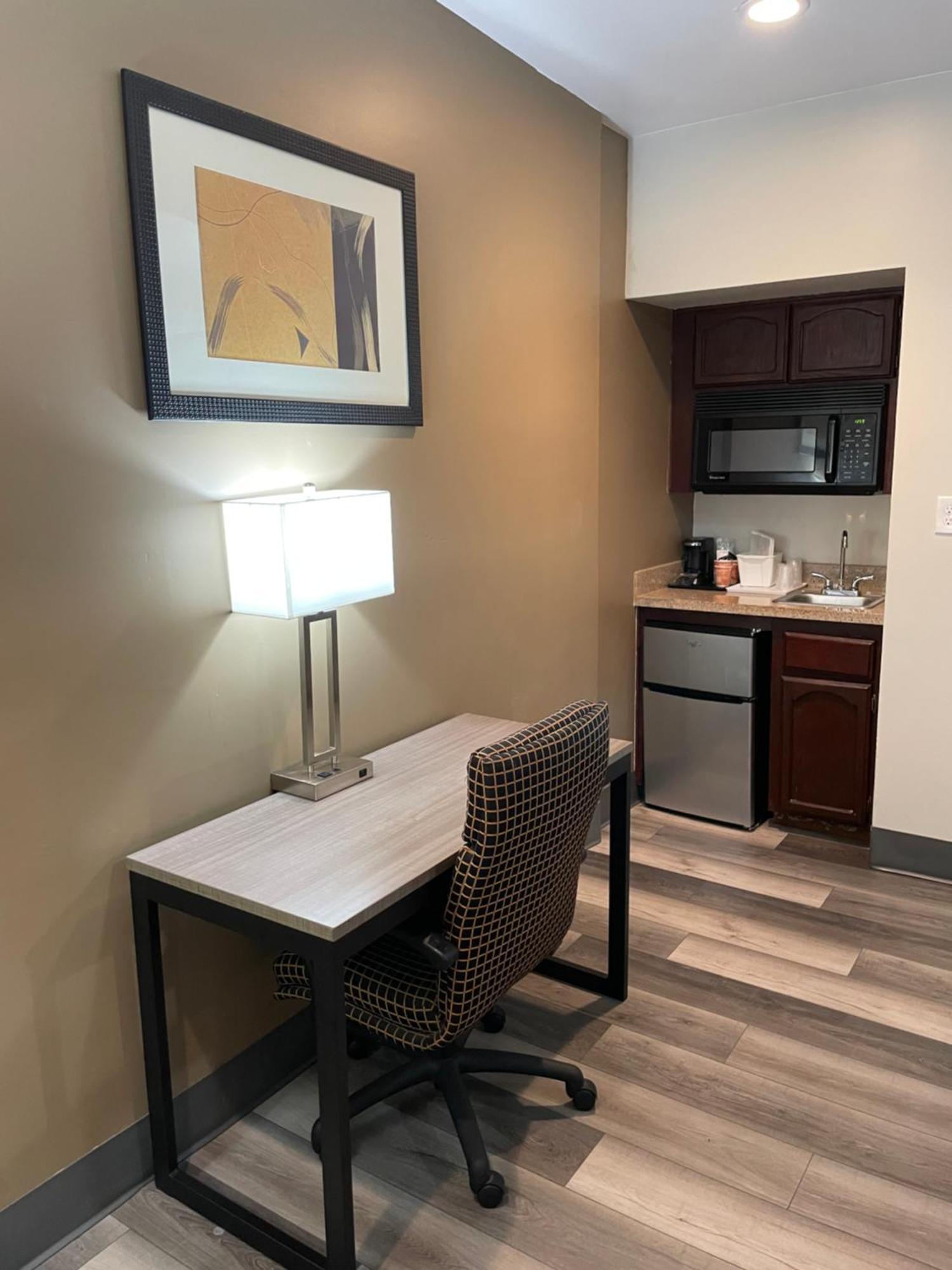 Quality Inn & Suites Goodyear - Phoenix West Εξωτερικό φωτογραφία