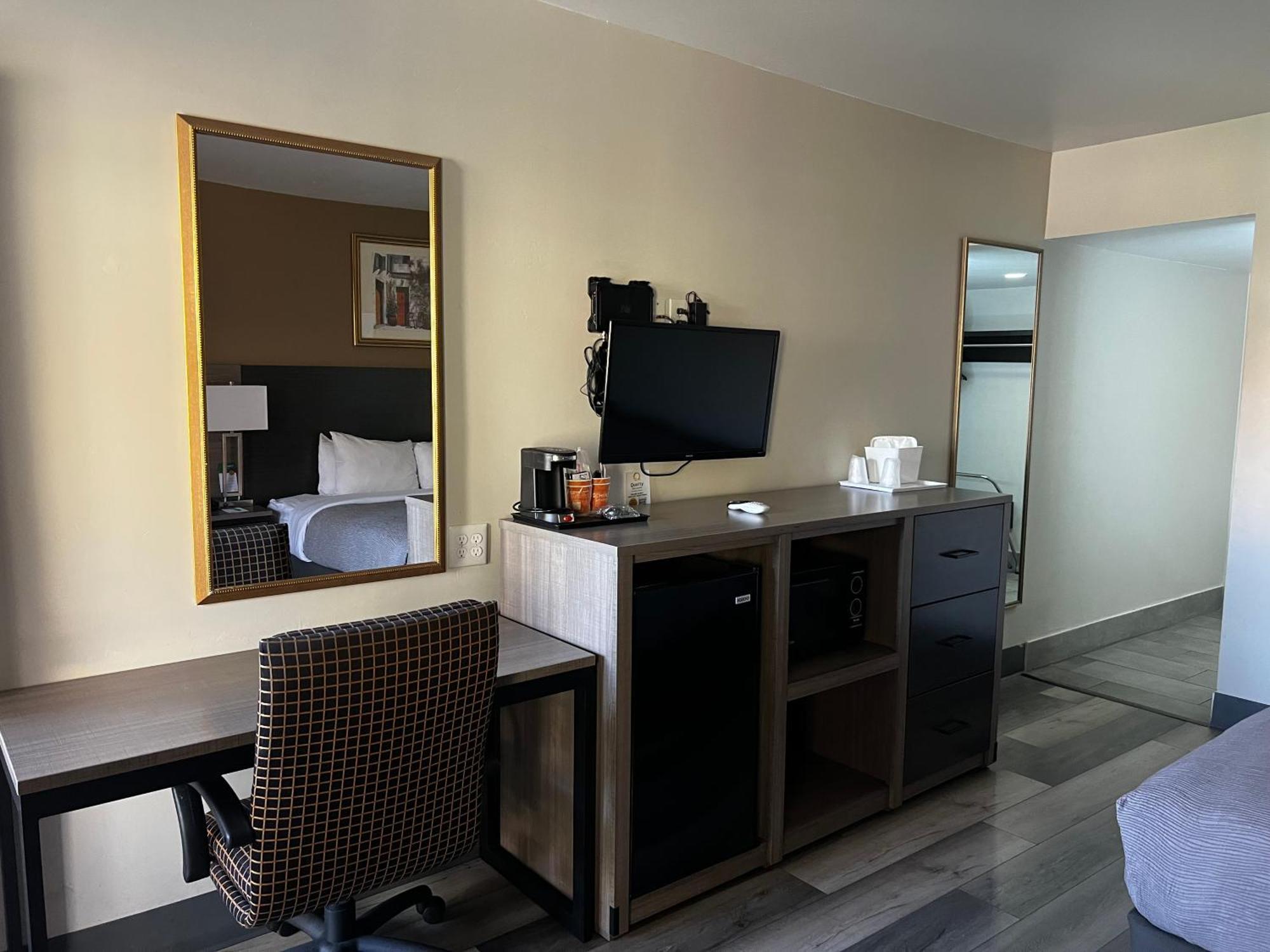 Quality Inn & Suites Goodyear - Phoenix West Εξωτερικό φωτογραφία