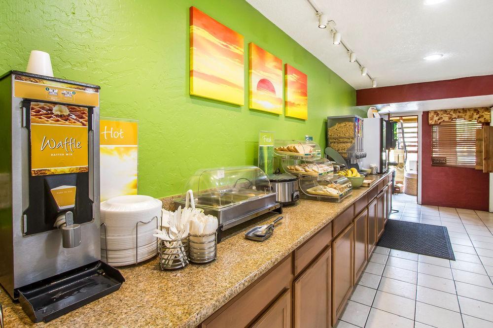 Quality Inn & Suites Goodyear - Phoenix West Εξωτερικό φωτογραφία